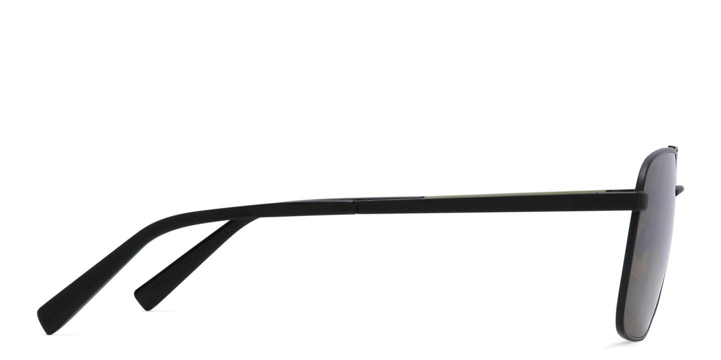 EYE'M Square Sunglasses in Black – Product Photo 3