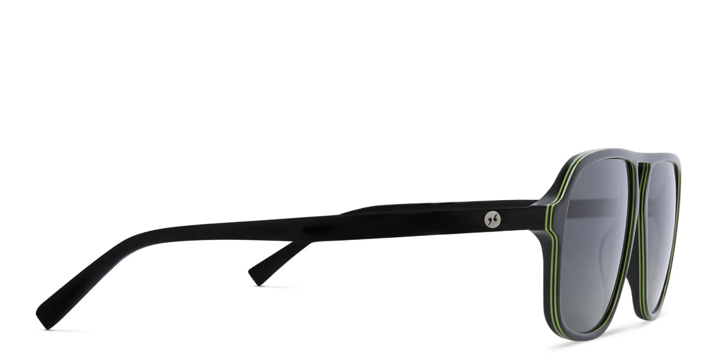 Shop EYE'M Aviator Sunglasses in Black online.
