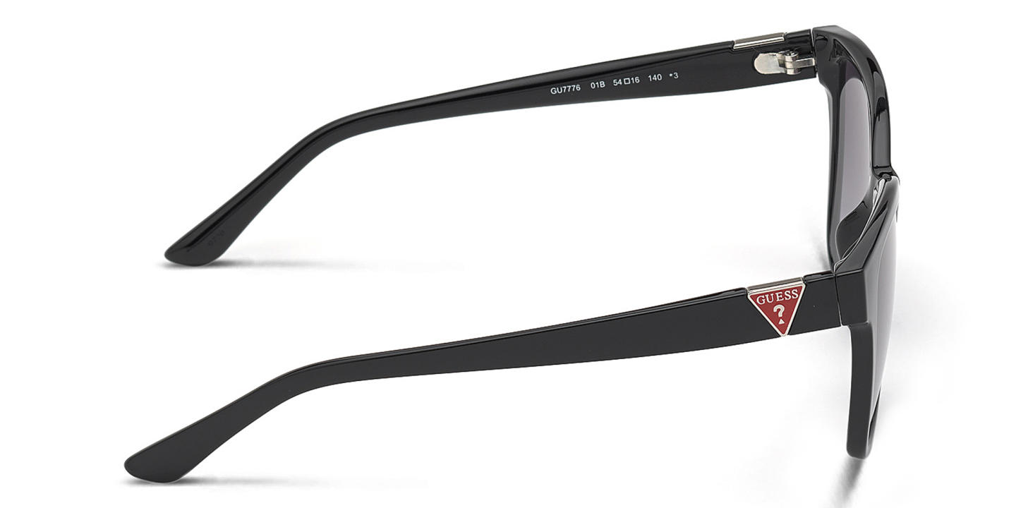 Guess Square Sunglasses in Black – Product Photo 2