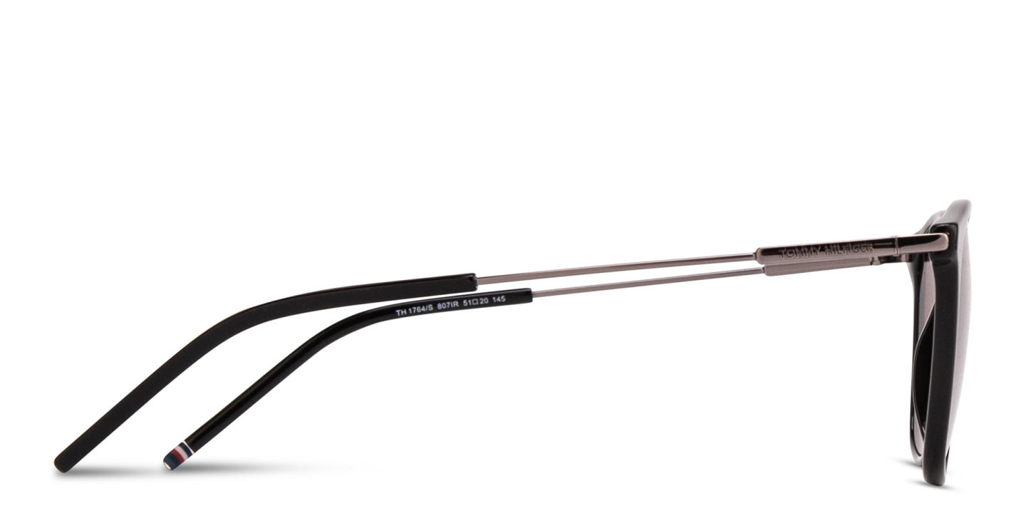 Shop Tommy Hilfiger Round Sunglasses in Black online.