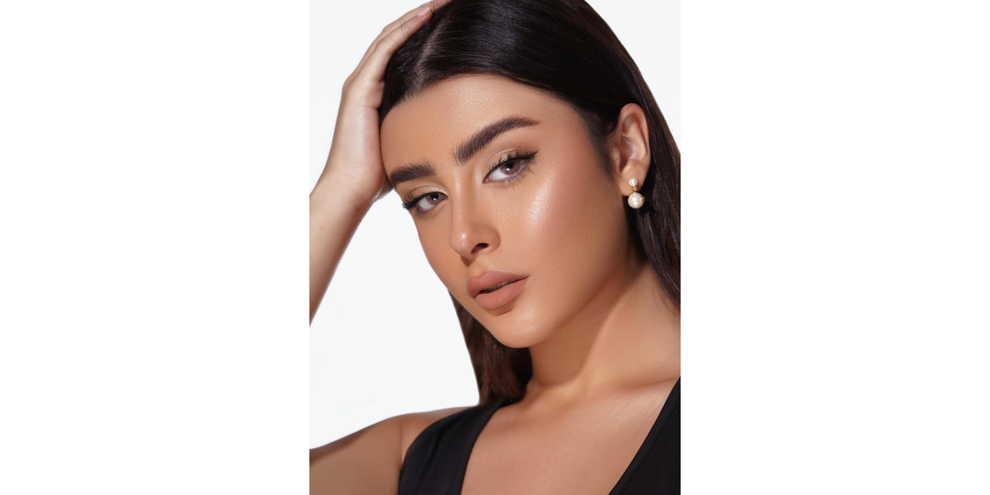 AFLE 1-Day Color Contact Lenses in Sand – Product Photo 1