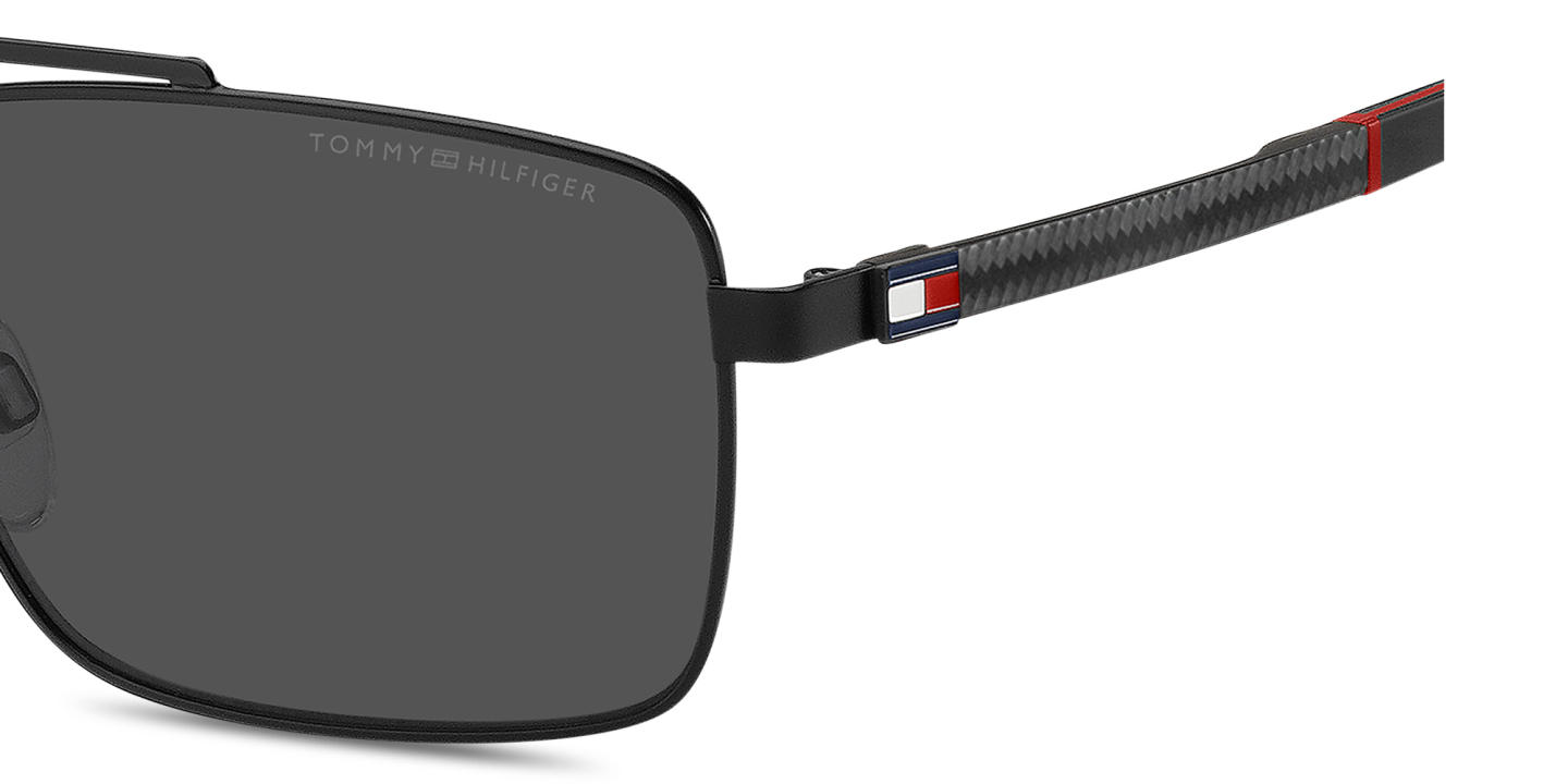 Tommy Hilfiger Logo Rectangle Sunglasses in Black – Product Photo 3