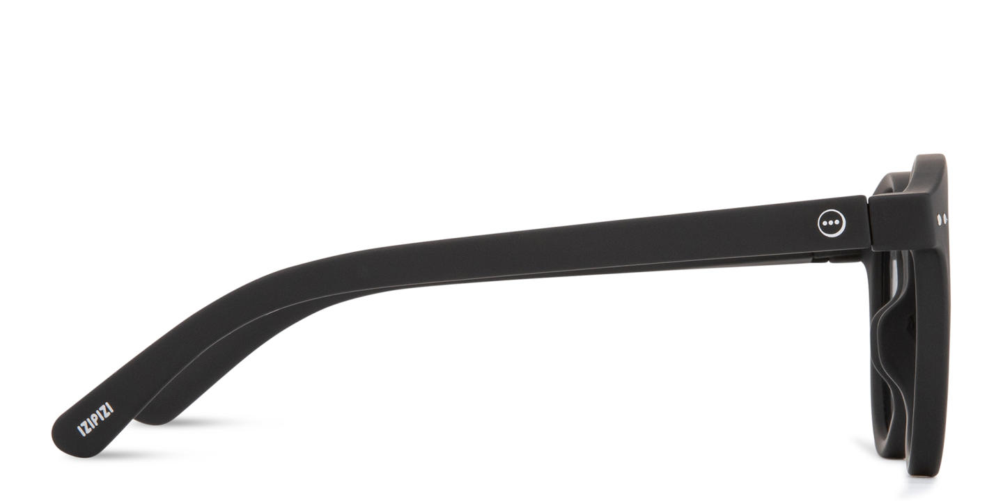 Izipizi Logo Unisex Round Sunglasses in Black – Product Photo 3