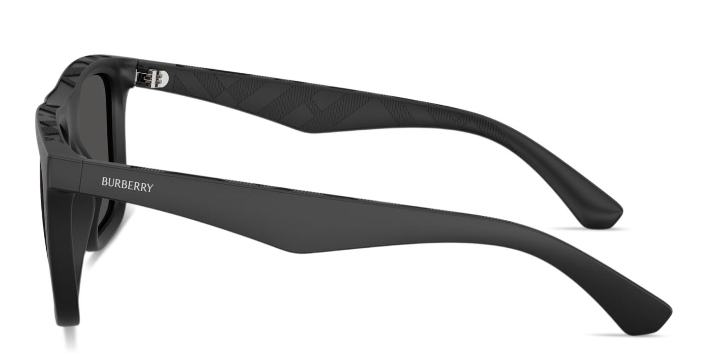 Shop BURBERRY Logo Signature Square Sunglasses in Black online.