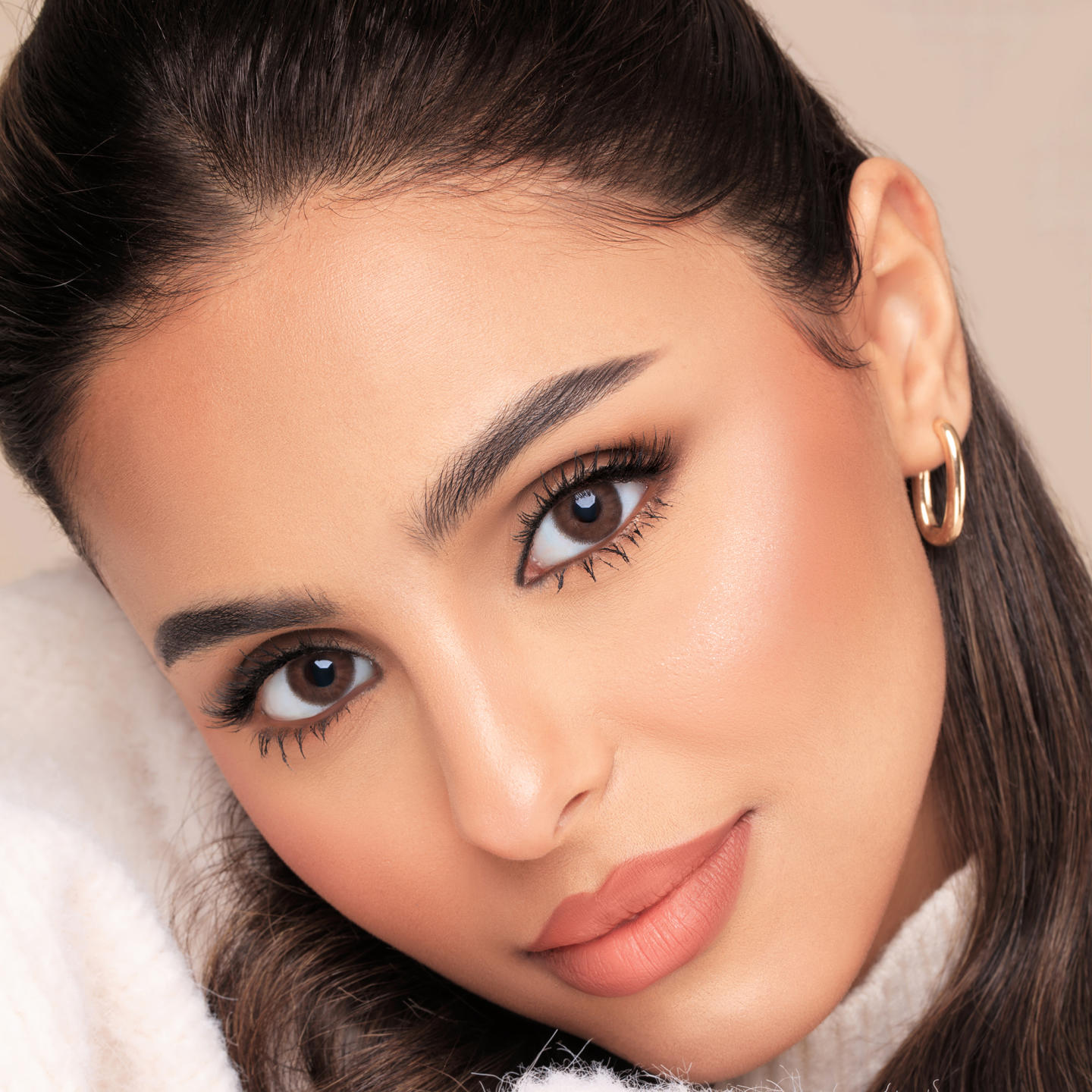 Shop AFLE 1-Day Color Contact Lenses - Blonde in Blonde online.