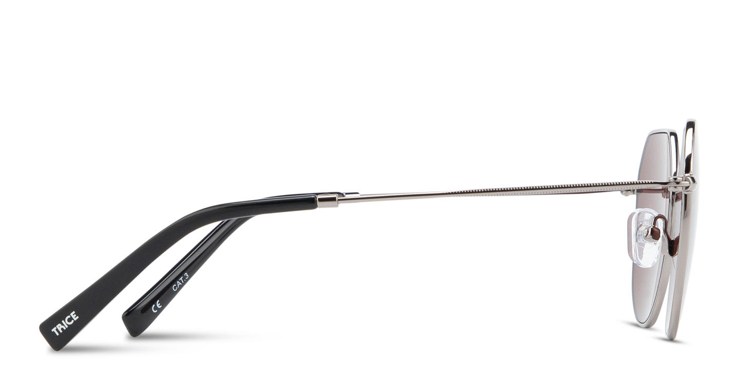 تسوق نظارات شمسية غير منتظمة بشعار العلامة TRICE بلون رصاصي أونلاين.