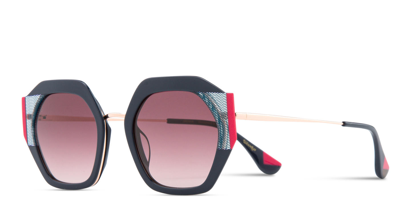 Shop Woodys Ariadna Irregular Sunglasses in Purple online.