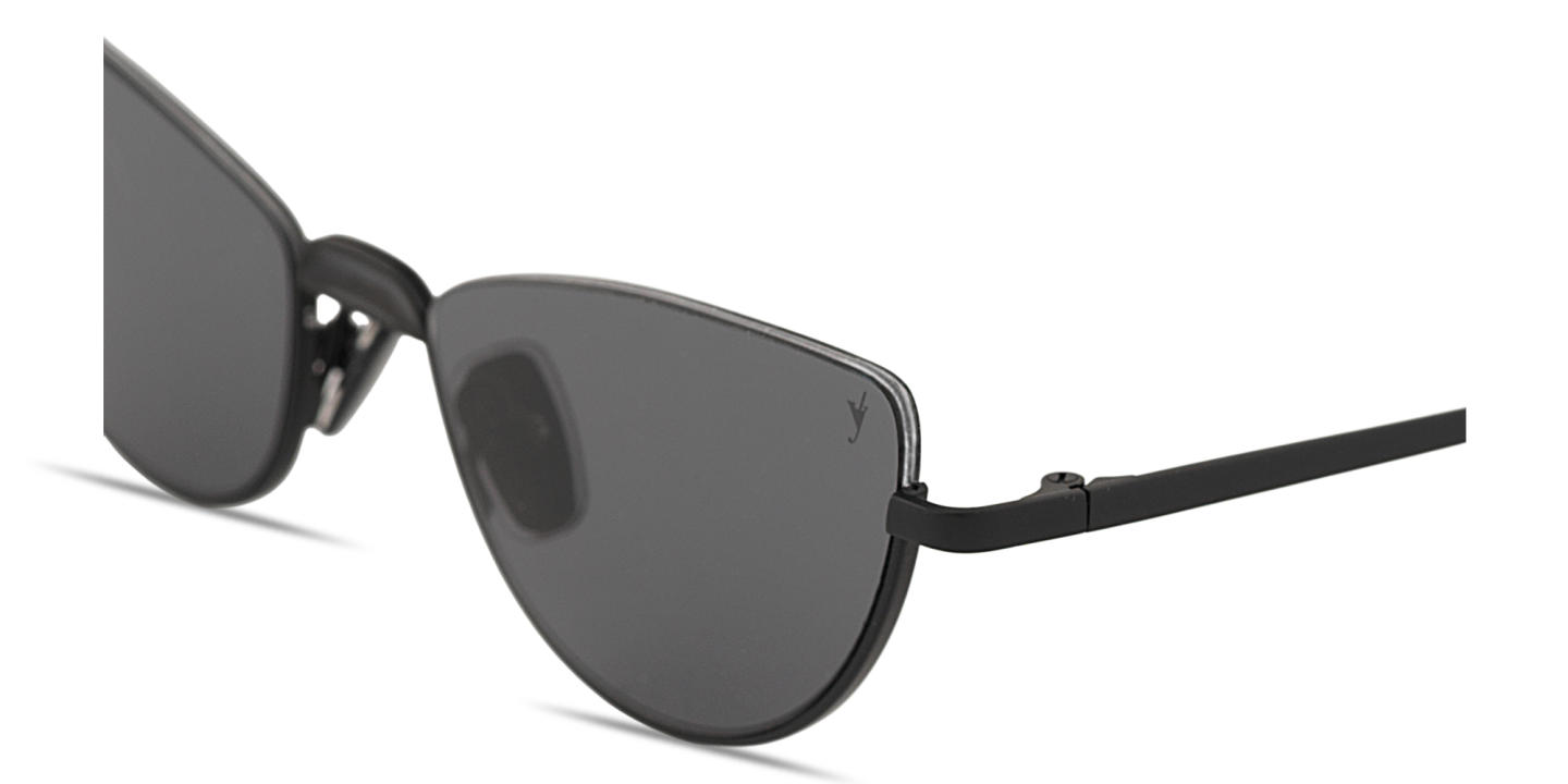 Eyepetizer Odaiba Cat-Eye Sunglasses in Black – Product Photo 2