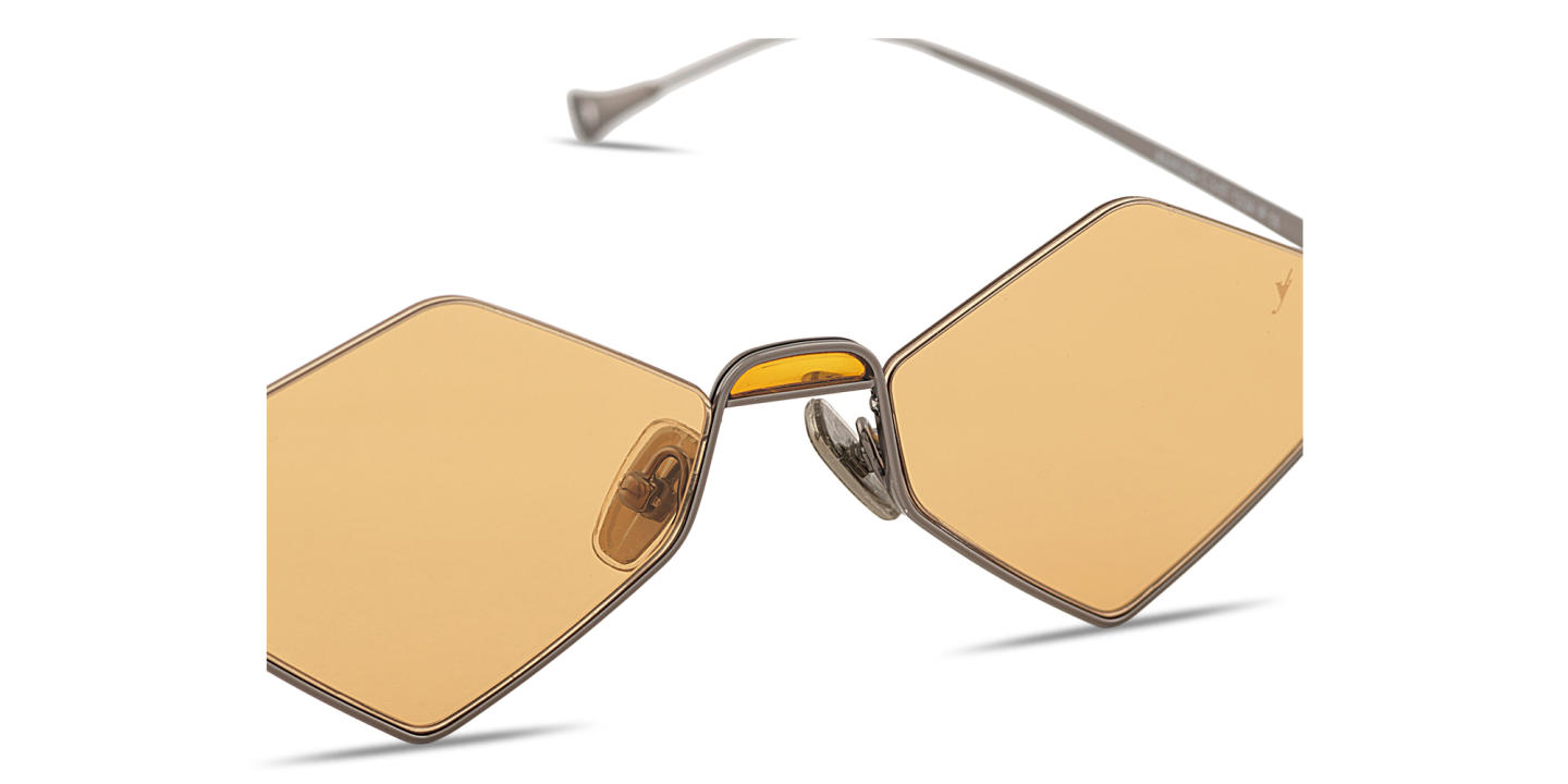 Eyepetizer Asakusa Unisex Irregular Sunglasses in Gunmetal – Product Photo 3