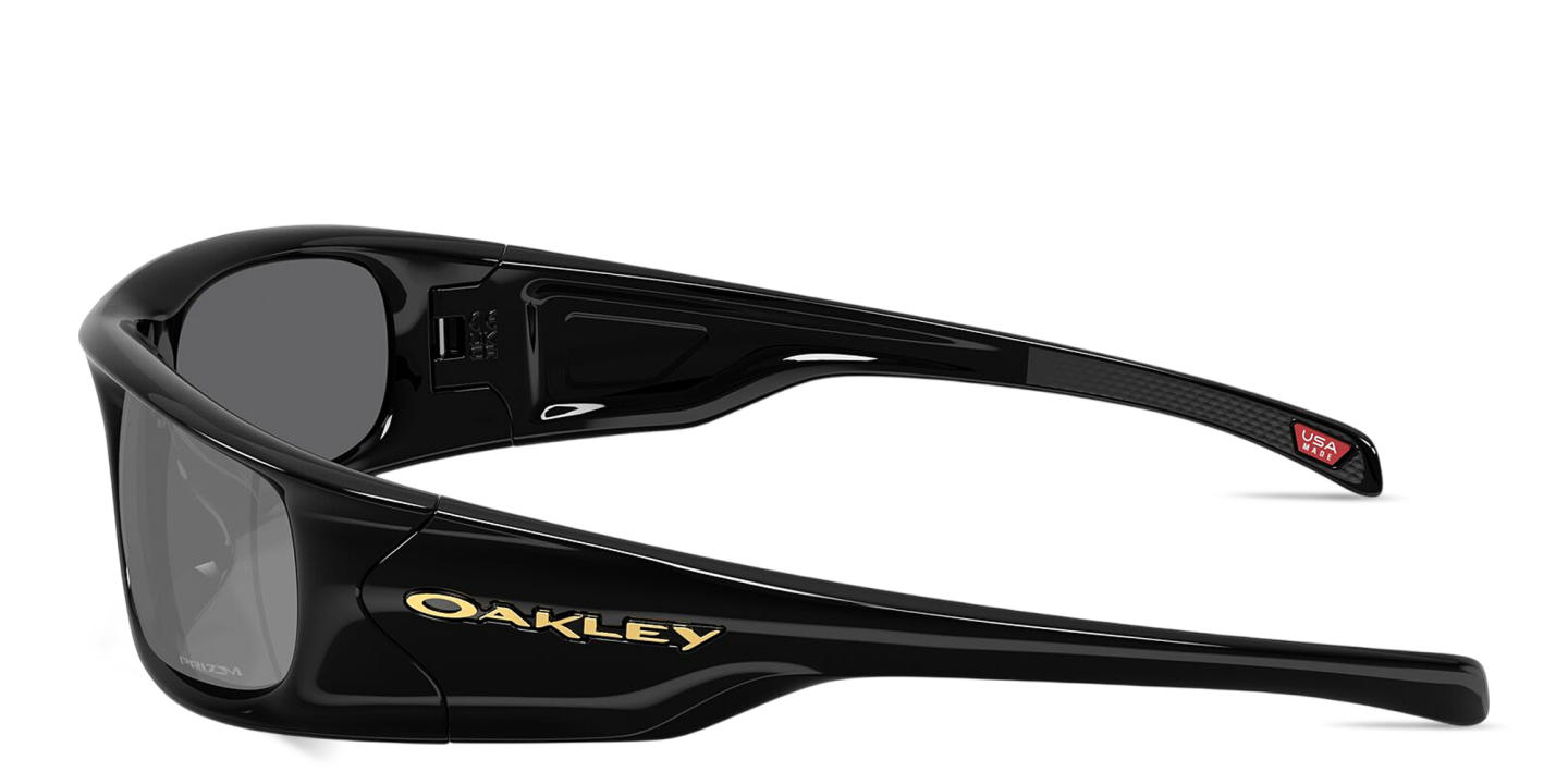 Shop Oakley Highland Unisex Rectangle Sunglasses in Black online.