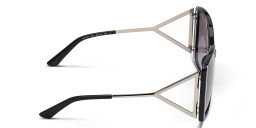 Guess Oversized Square Sunglasses in Black – Product Photo 3