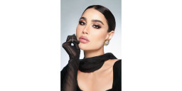 DIVA Monthly Color Contact Lenses in Cream – Product Photo 3