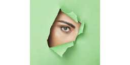 DAYA 1-Day Color Contact Lenses in Mint – Product Photo 4