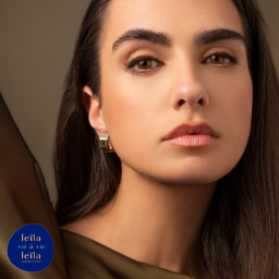 LEILA & LEILA Monthly Color Contact Lenses in Silky Hazel – Product Photo 2