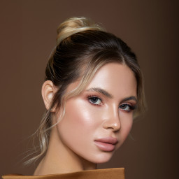 Bella ELITE Monthly Color Contact Lenses - Saturn in Saturn – Product Photo 2